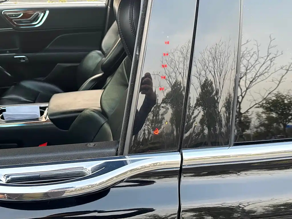 LINCOLN CONTINENTAL 2020