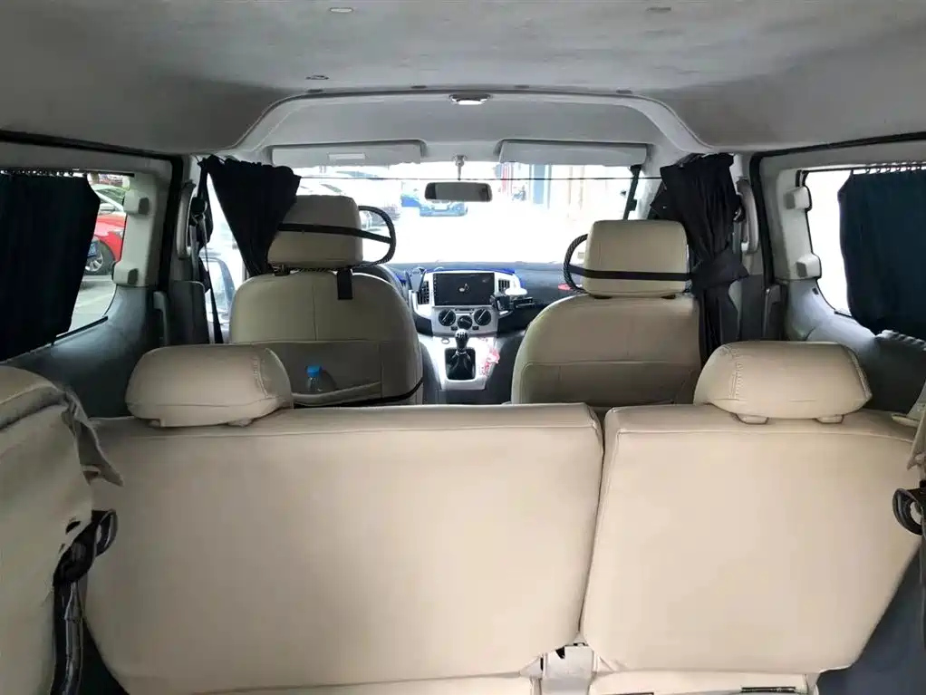 NISSAN NV200 2011
