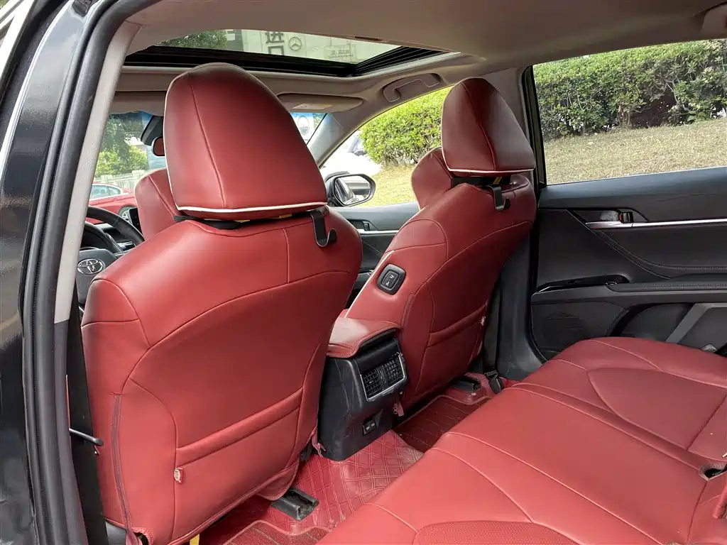 TOYOTA CAMRY 2023