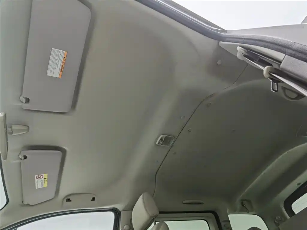 NISSAN NV200 2017