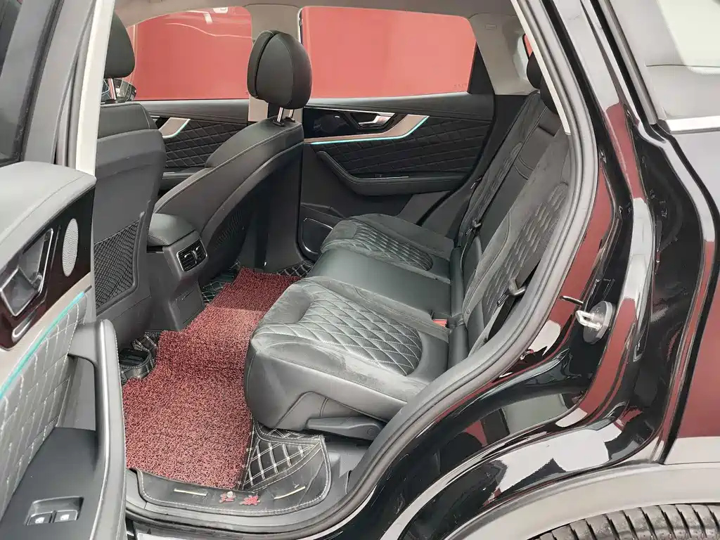 HONGQI HS5 2020