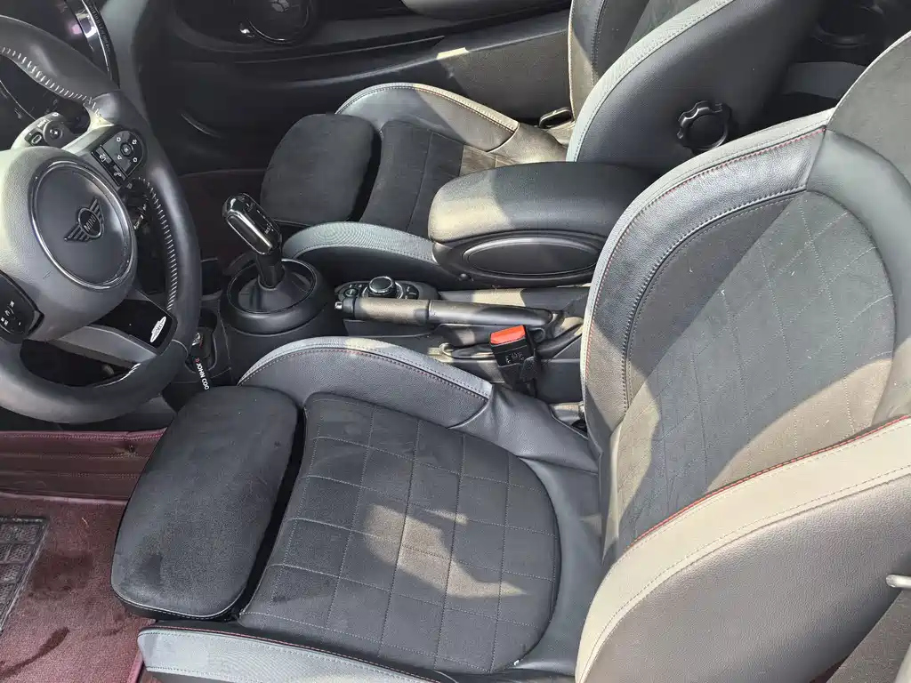 MINI JCW 2021