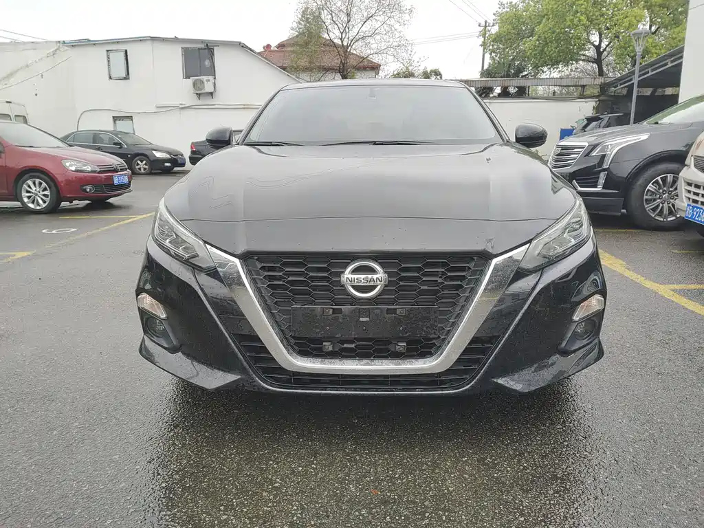 NISSAN TEANA 2020