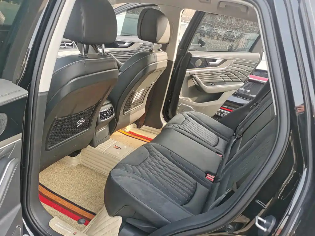 HONGQI HS5 2022