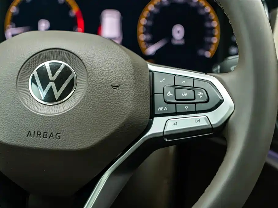 VOLKSWAGEN VILORAN 2021