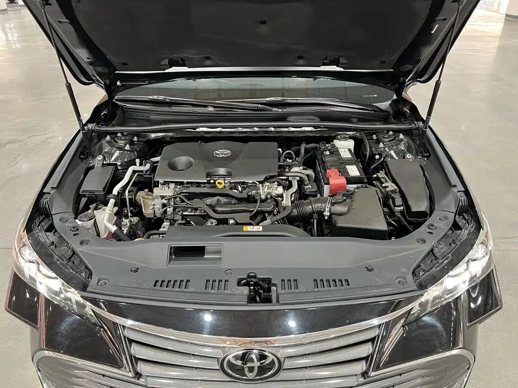 TOYOTA AVALON 2021