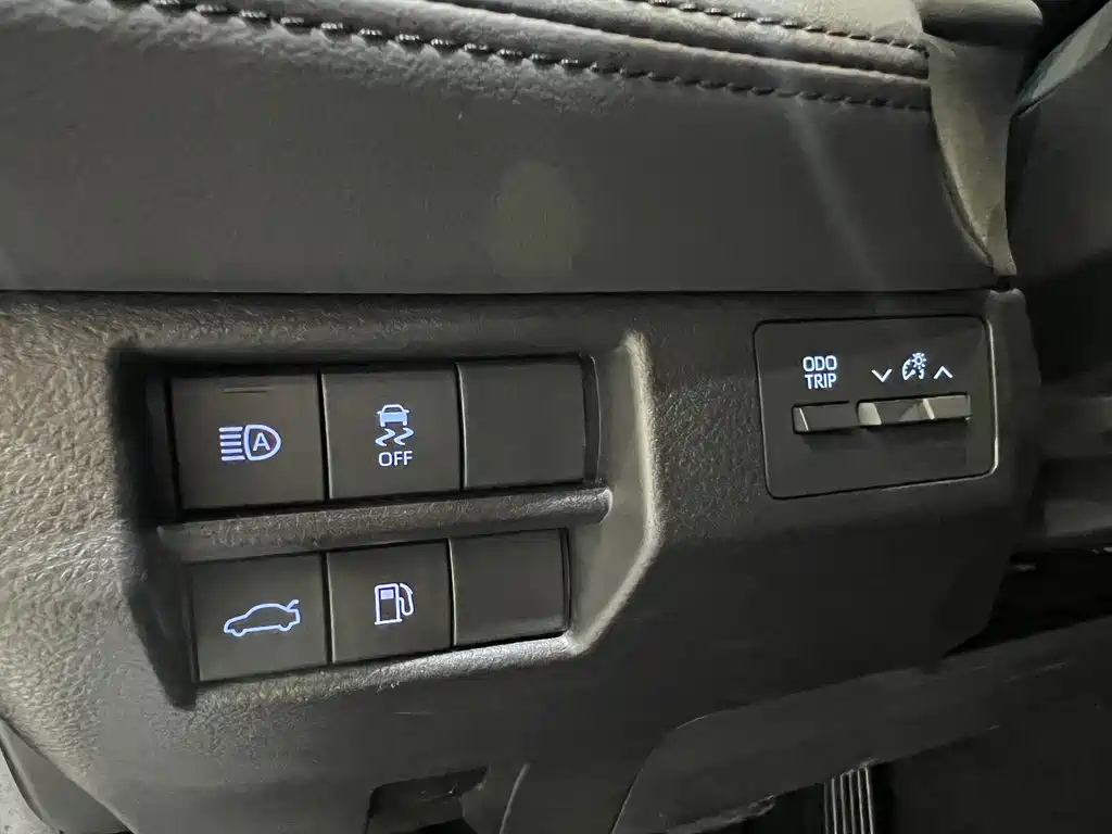 TOYOTA AVALON 2021