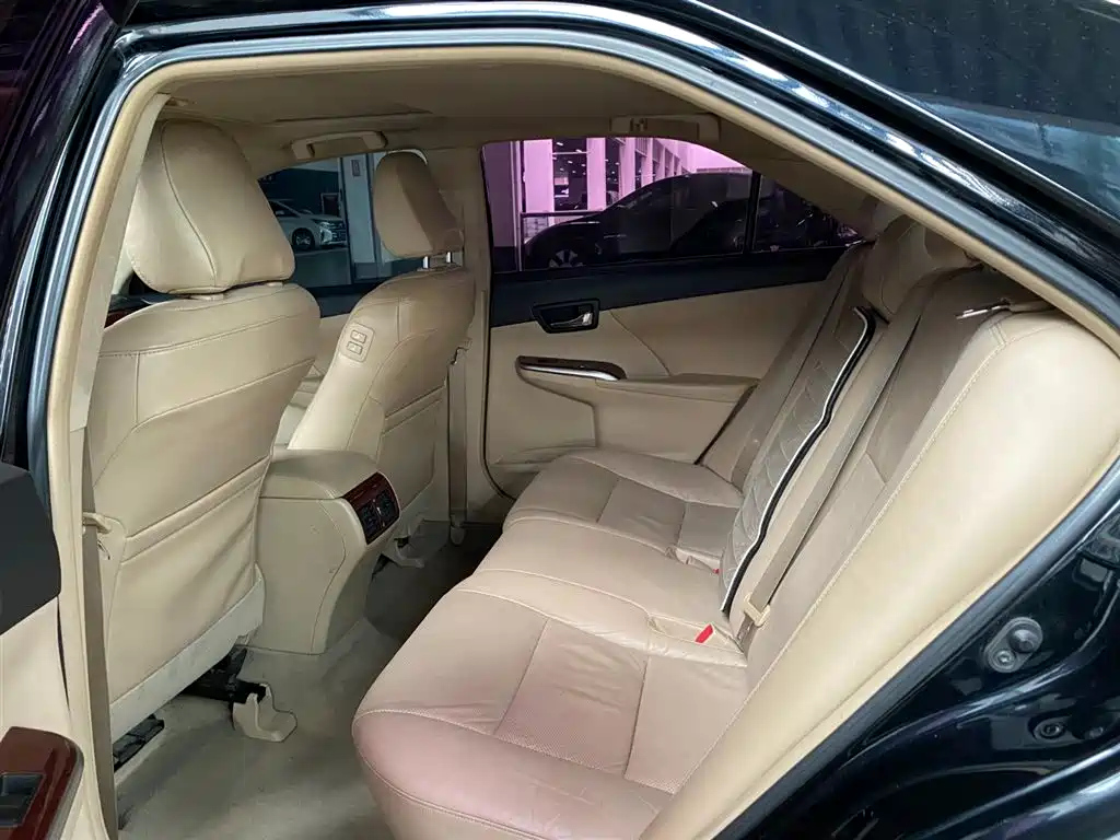 TOYOTA CAMRY 2013