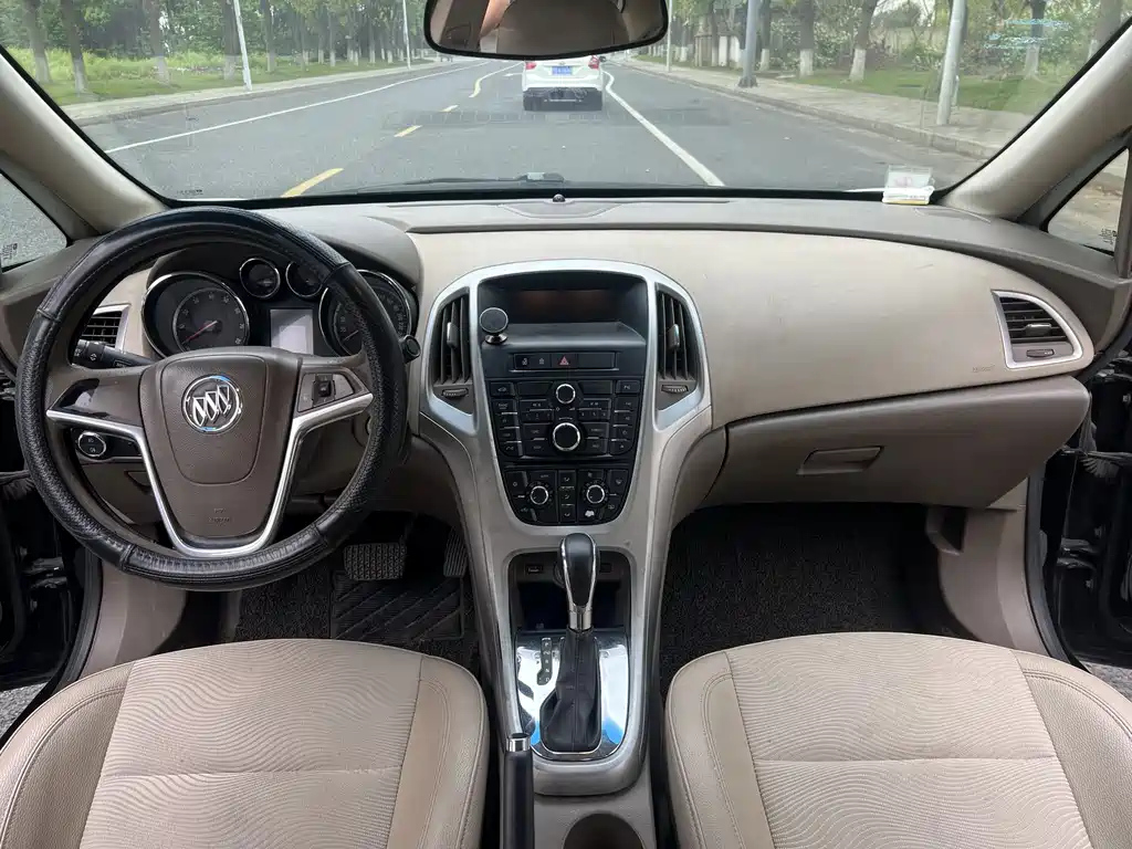 BUICK EXCELLE 2012