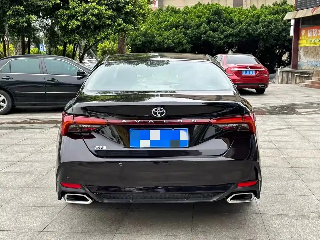 TOYOTA AVALON 2020
