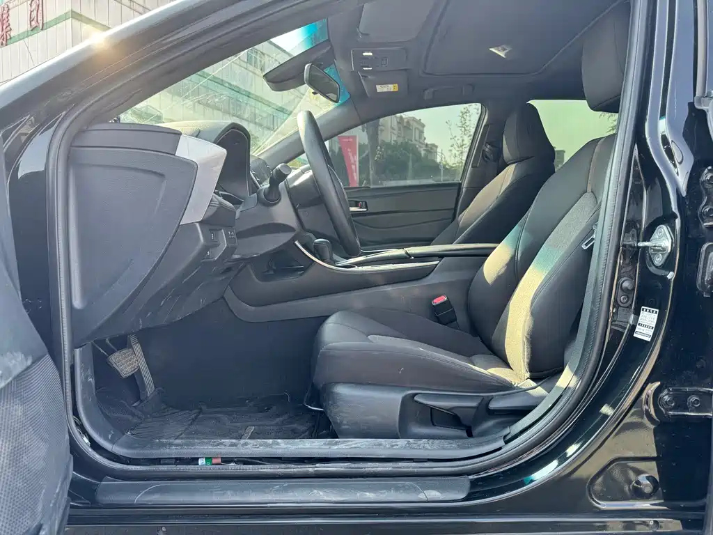 TOYOTA AVALON 2021