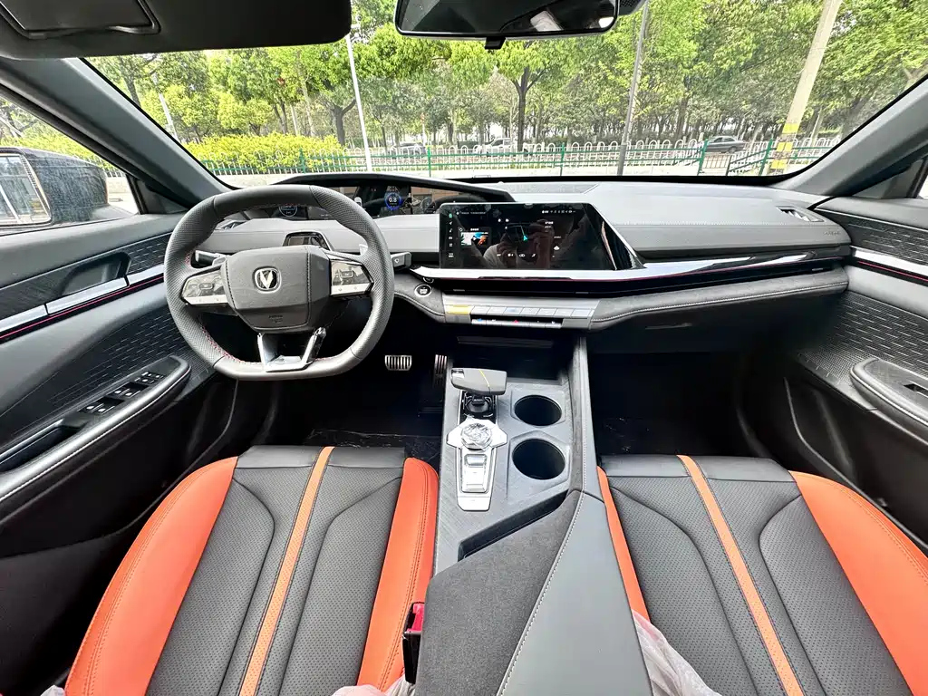 CHANGAN UNI-V 2024