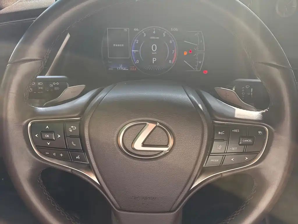 LEXUS ES 2021