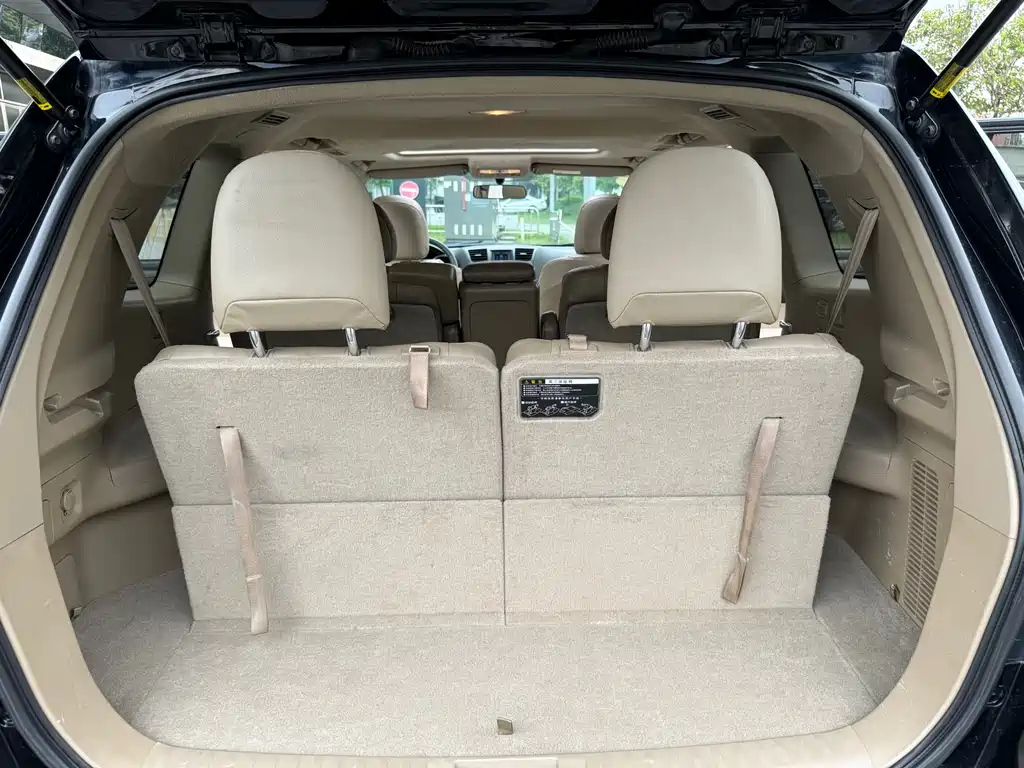 TOYOTA HIGHLANDER 2014