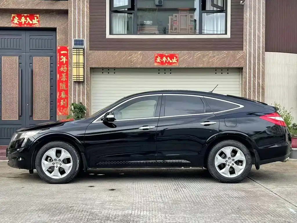 HONDA CROSSTOUR 2012
