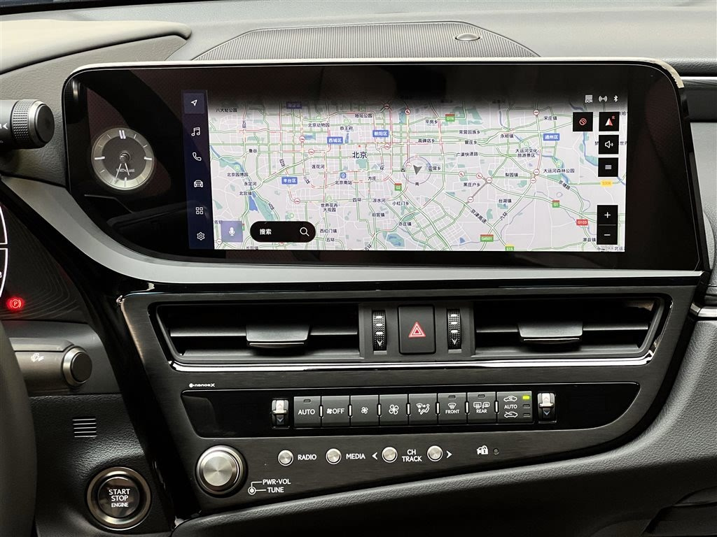 LEXUS ES 2024