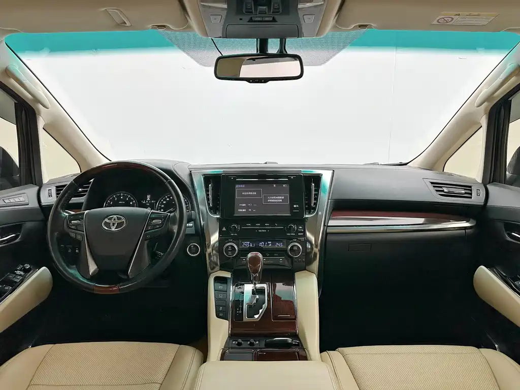 TOYOTA ALPHARD 2018