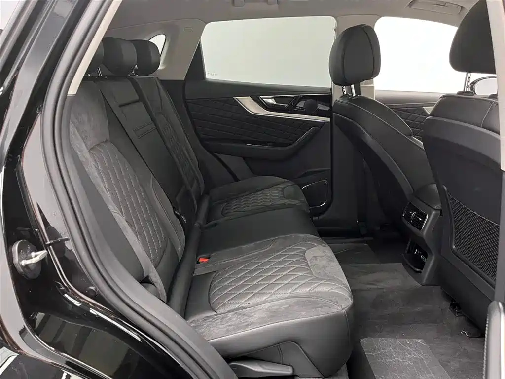 HONGQI HS5 2020