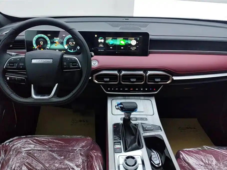 JETOUR X70 PLUS 2025