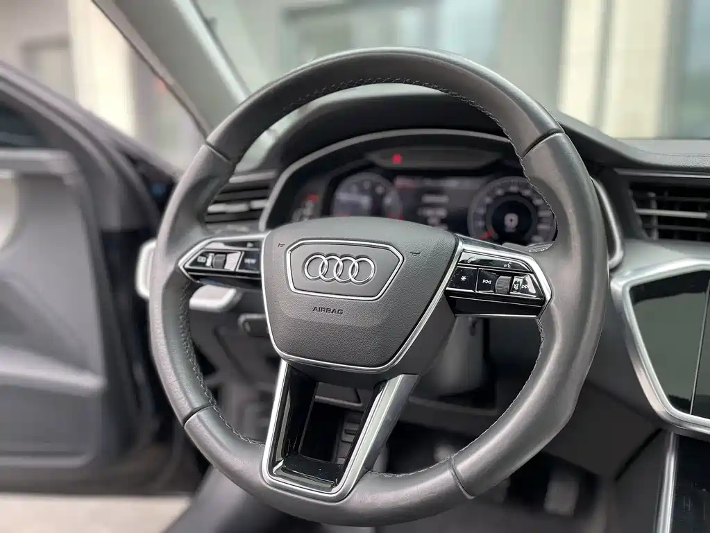 AUDI A6L 2021