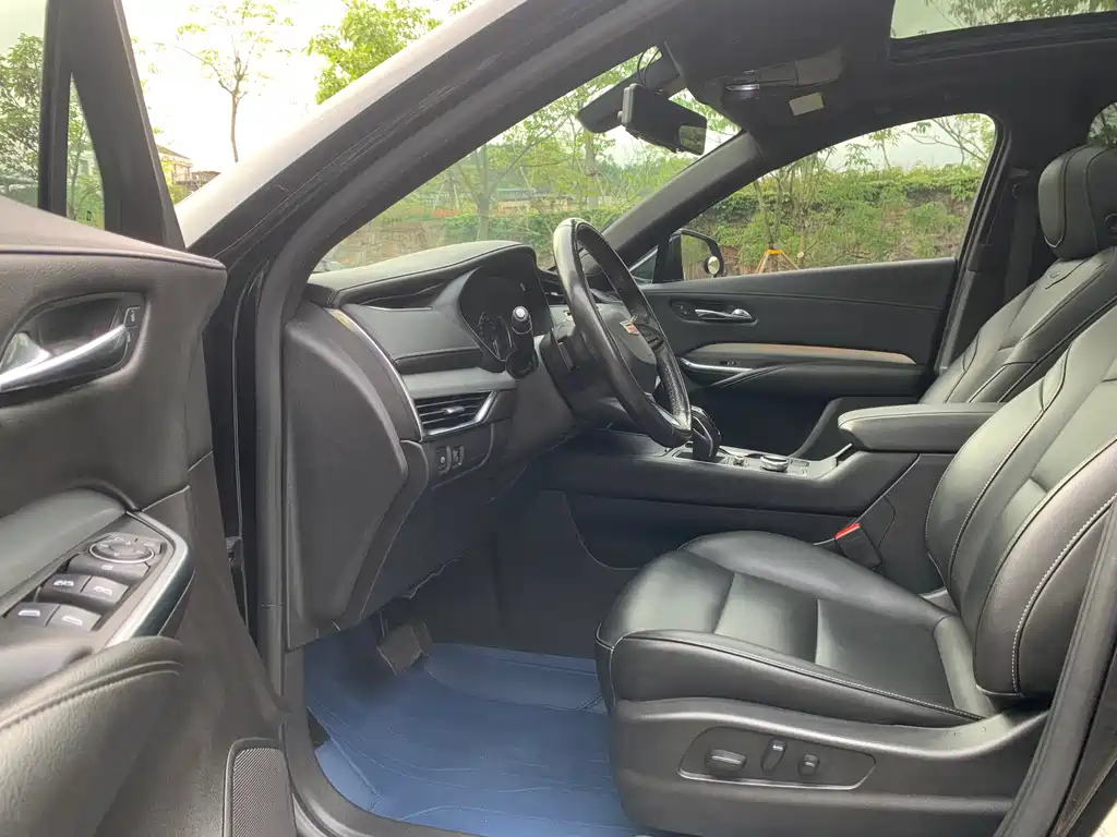 CADILLAC XT4 2019