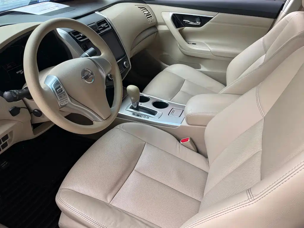 NISSAN TEANA 2018