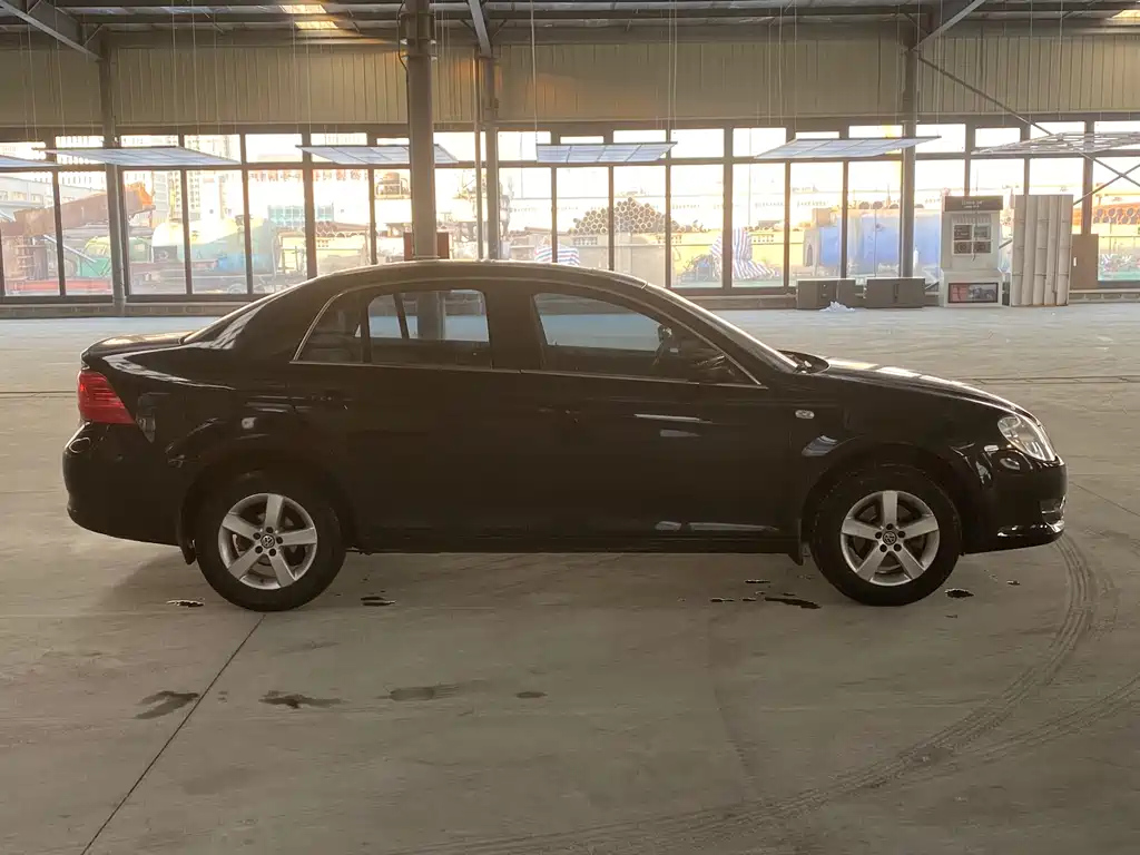 VOLKSWAGEN BORA 2011