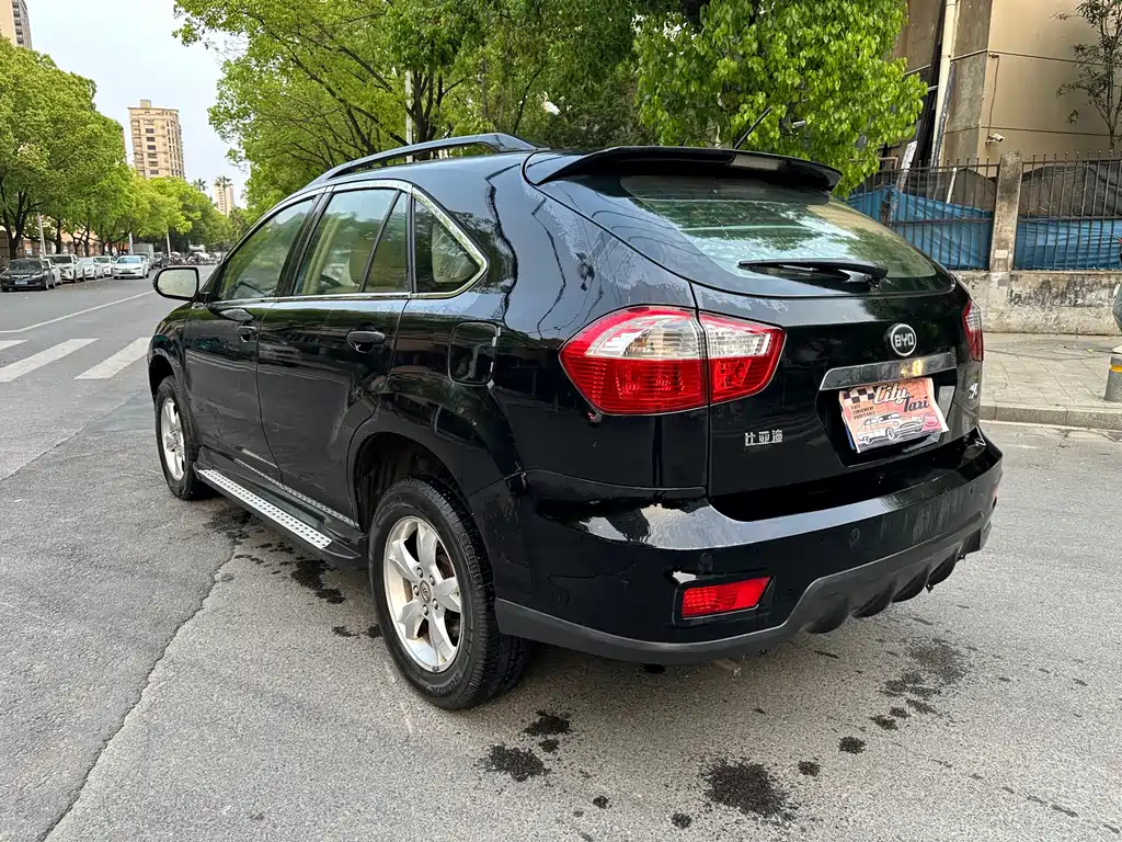 BYD S6 2012