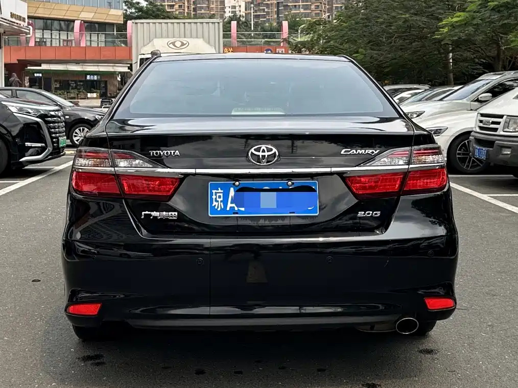 TOYOTA CAMRY 2016