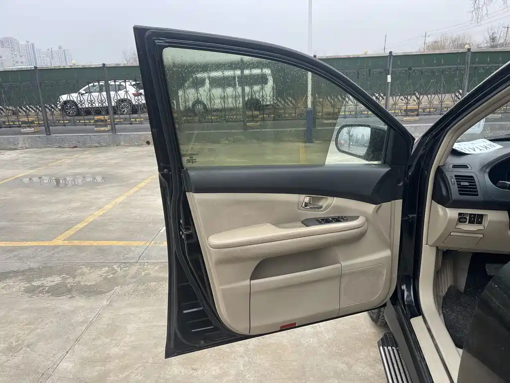 BYD S6 2011