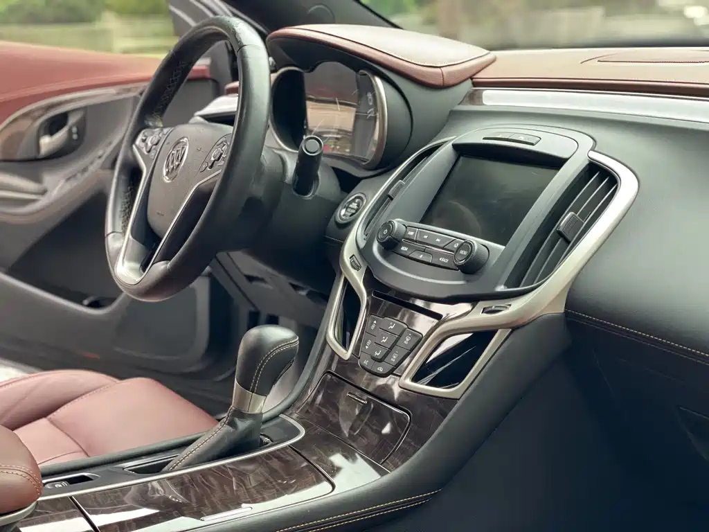 BUICK LACROSSE 2015