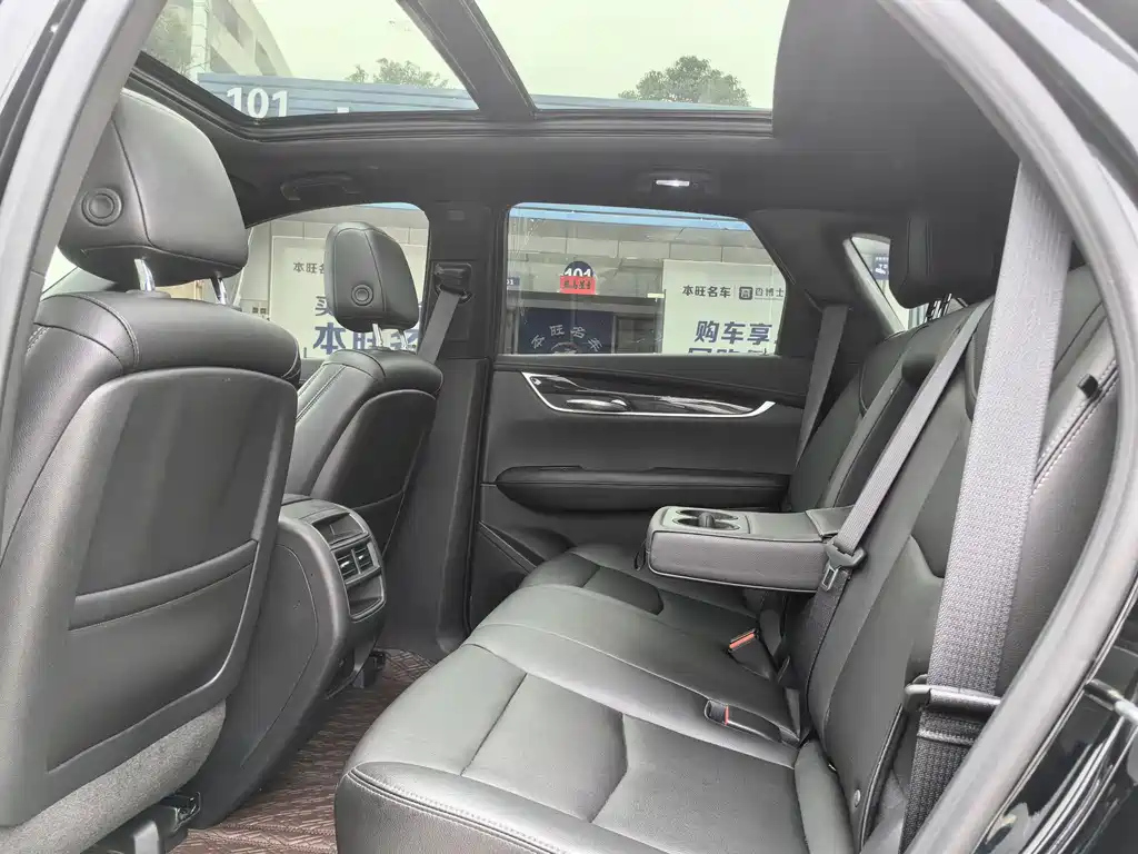 CADILLAC XT5 2021