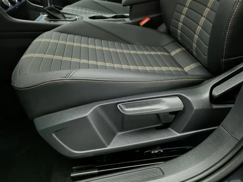 VOLKSWAGEN LAVIDA 2022