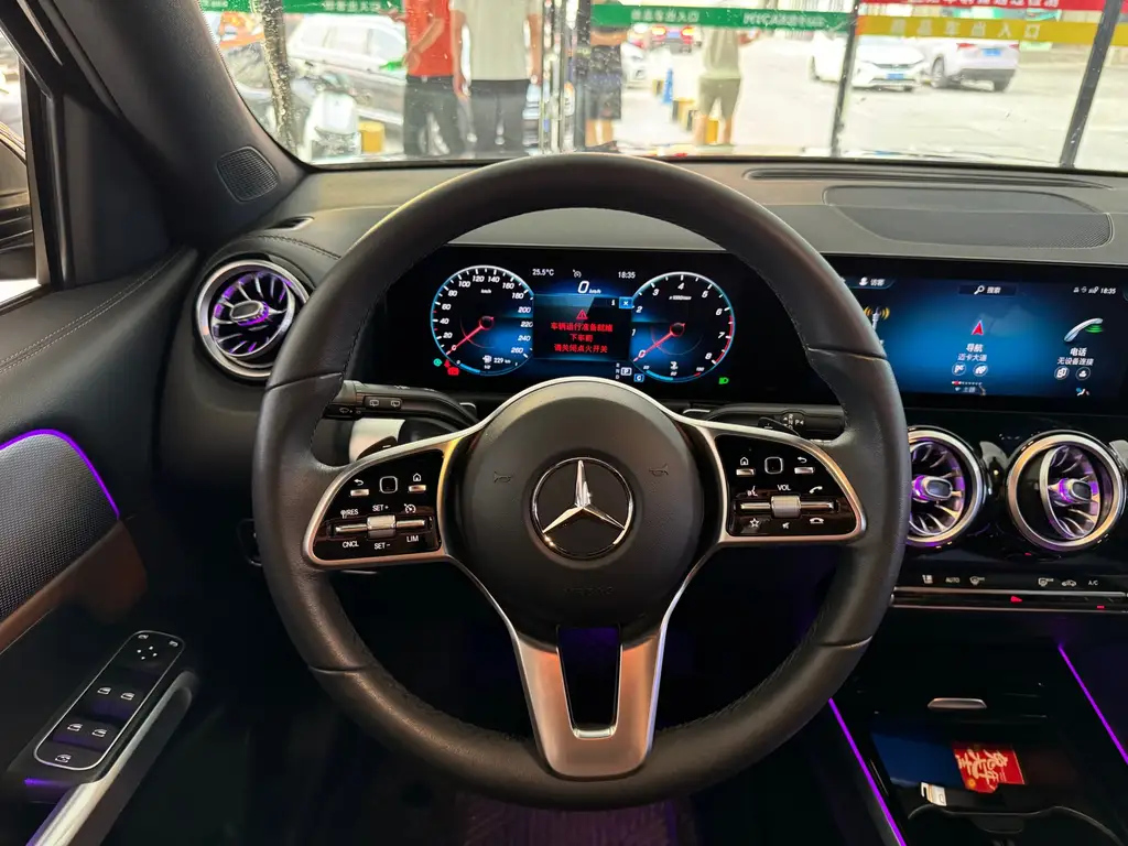 MERCEDES BENZ GLB 2022