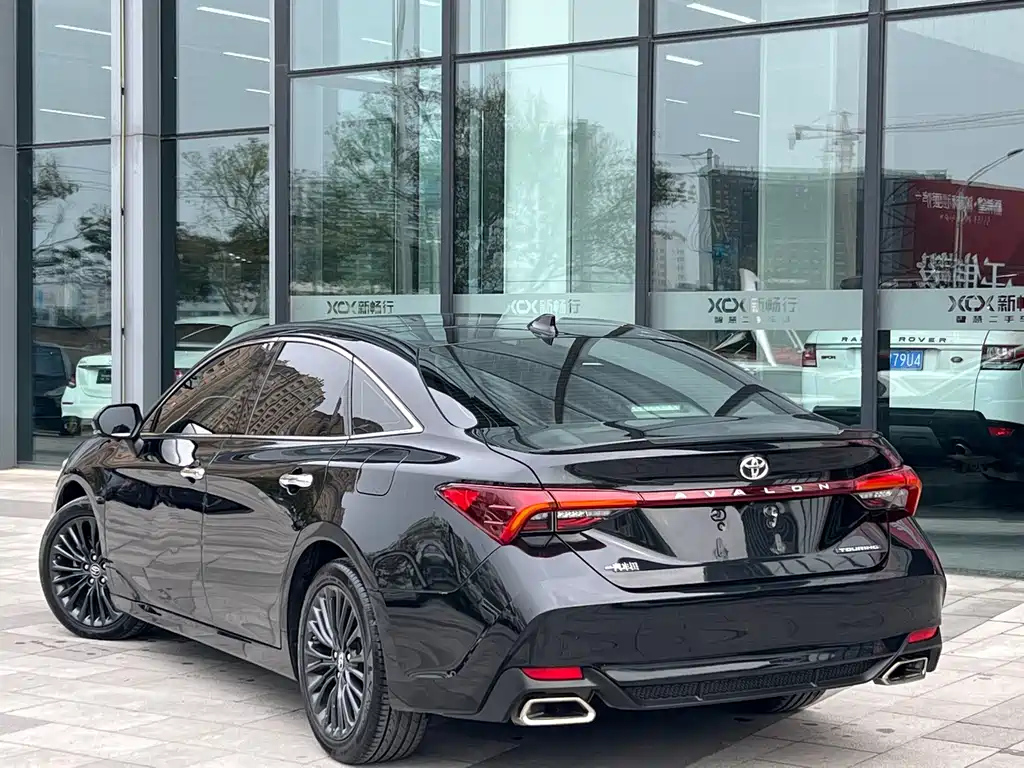 TOYOTA AVALON 2020