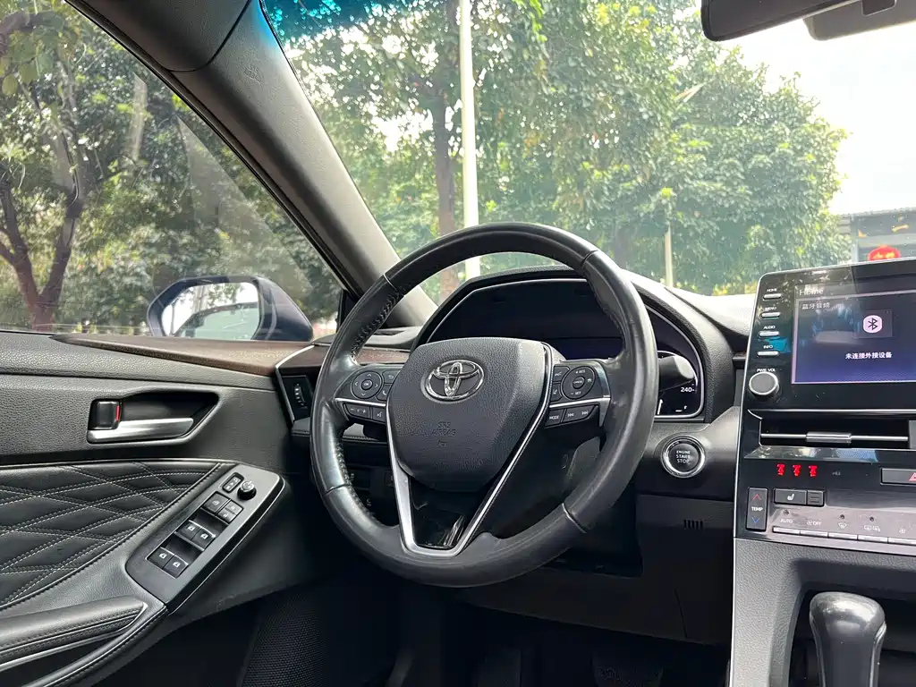 TOYOTA AVALON 2020