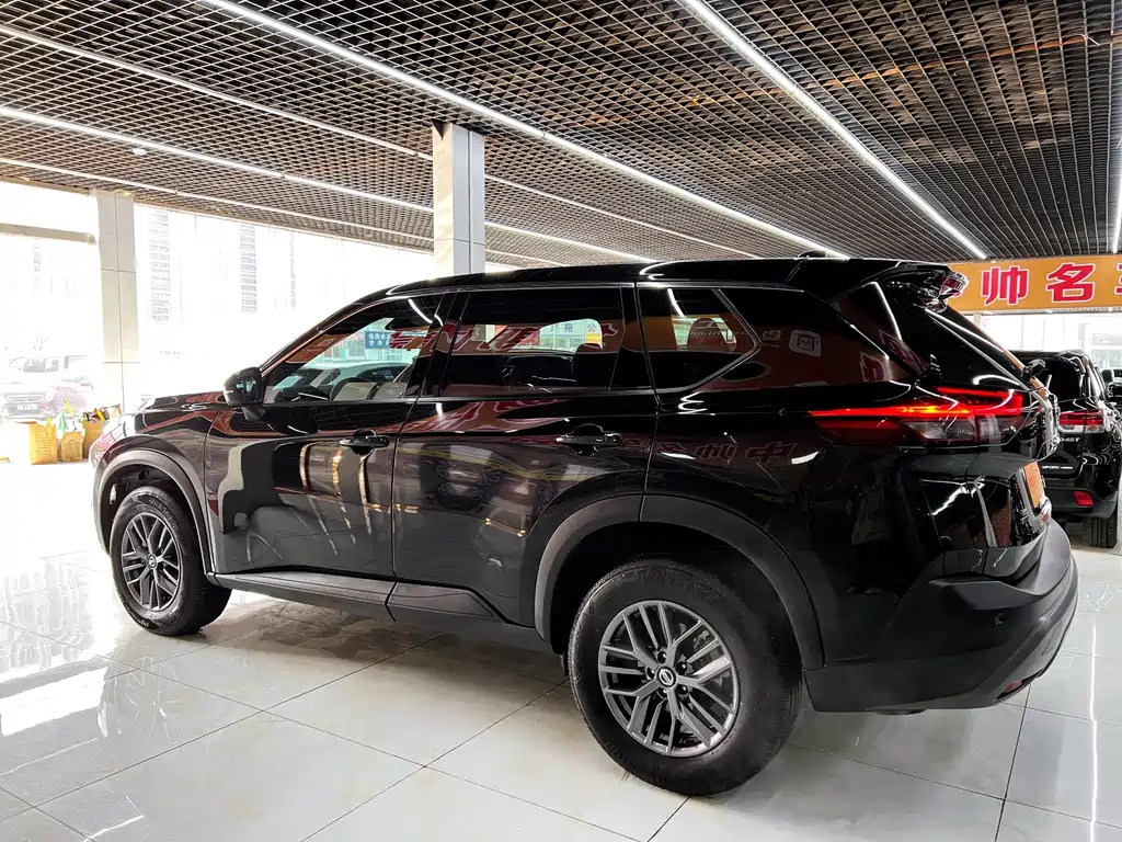 NISSAN X-TRAIL 2022