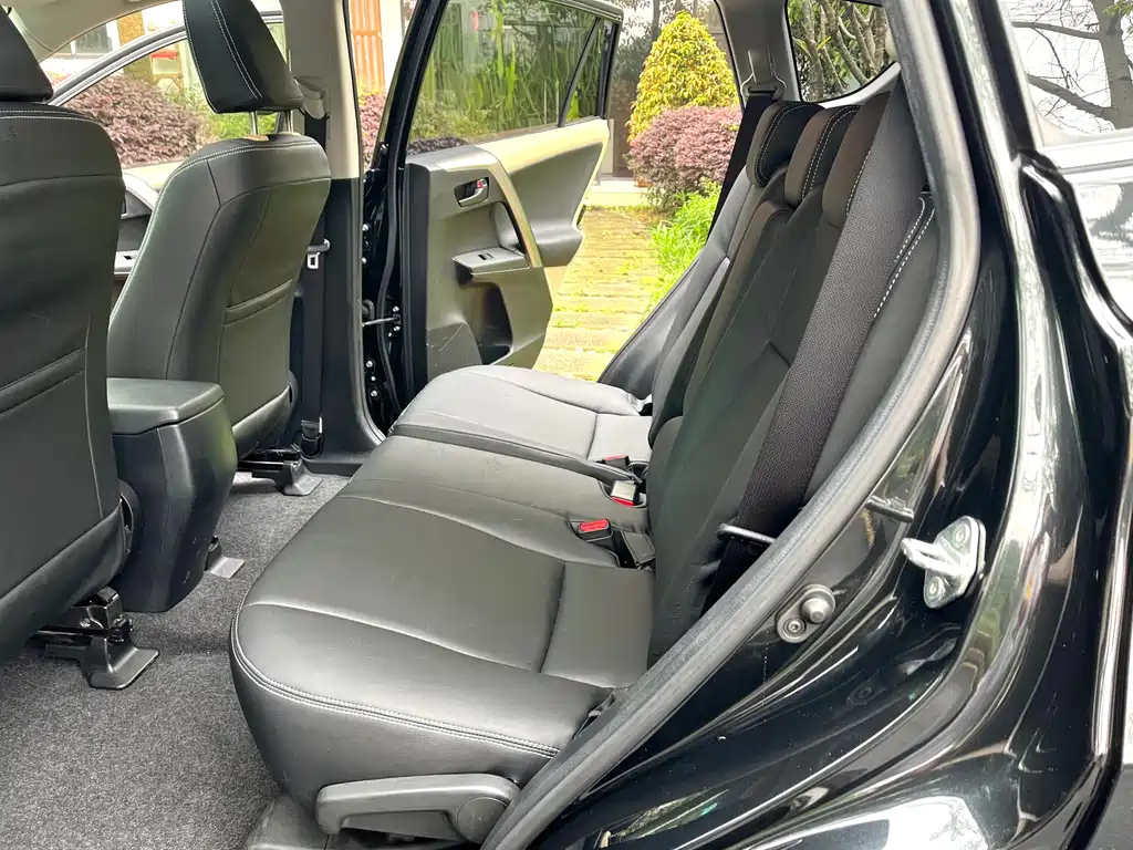 TOYOTA RAV4 RONGFANG 2016