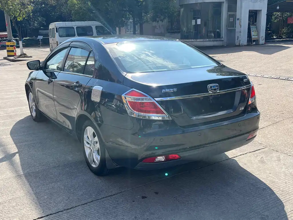GEELY AUTO EMGRAND 2014