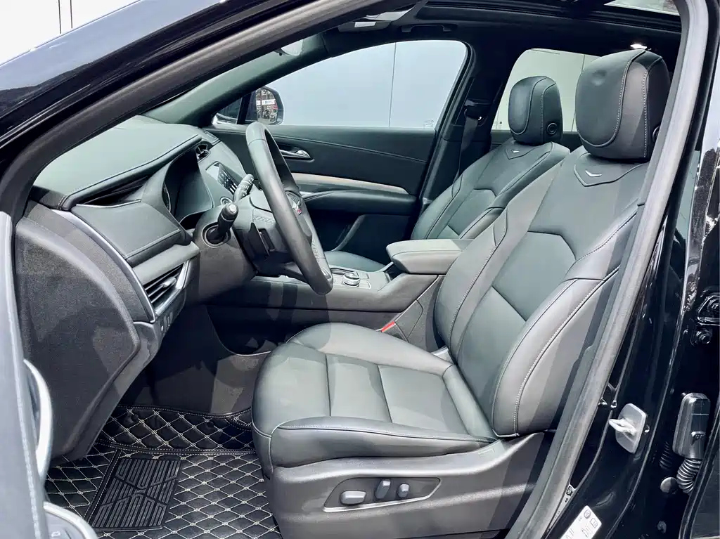 CADILLAC XT4 2020