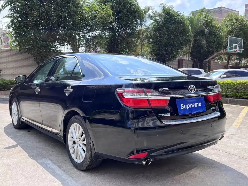 TOYOTA CAMRY 2016