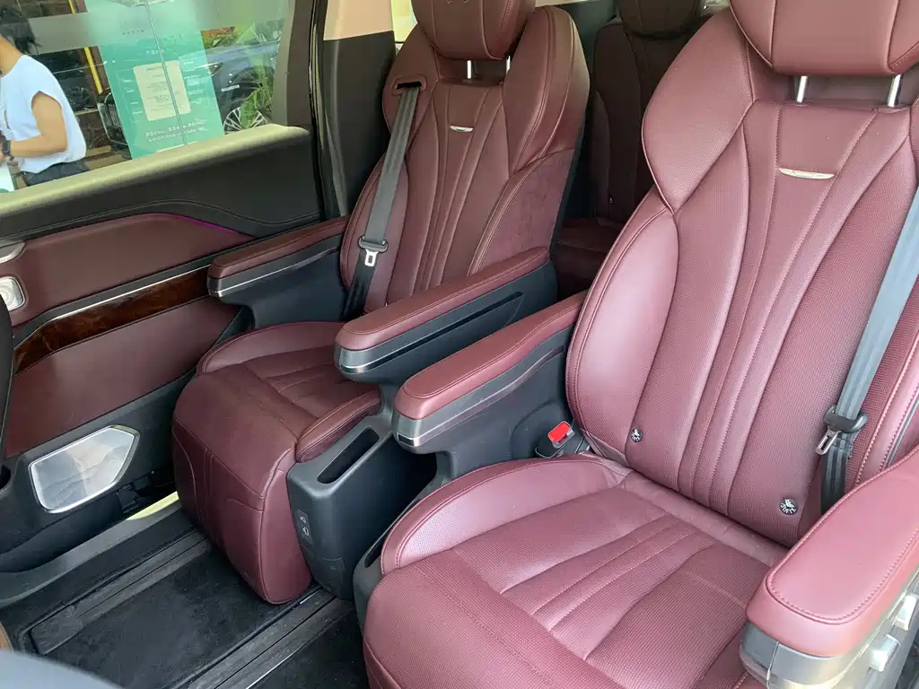HONGQI HQ9 2023