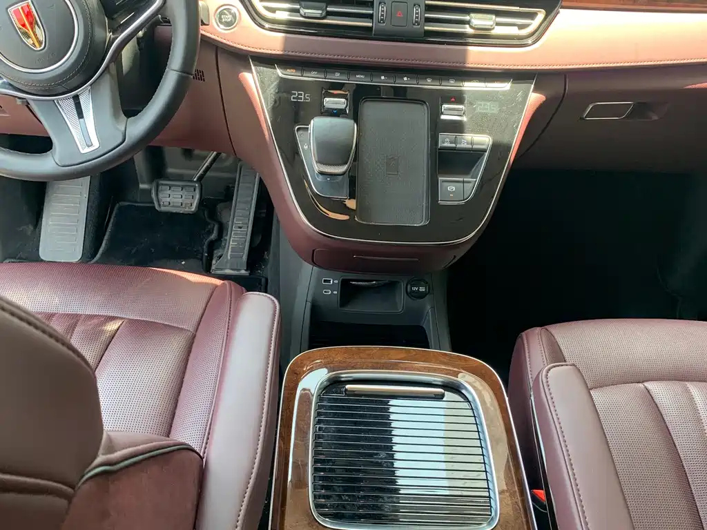 HONGQI HQ9 2023