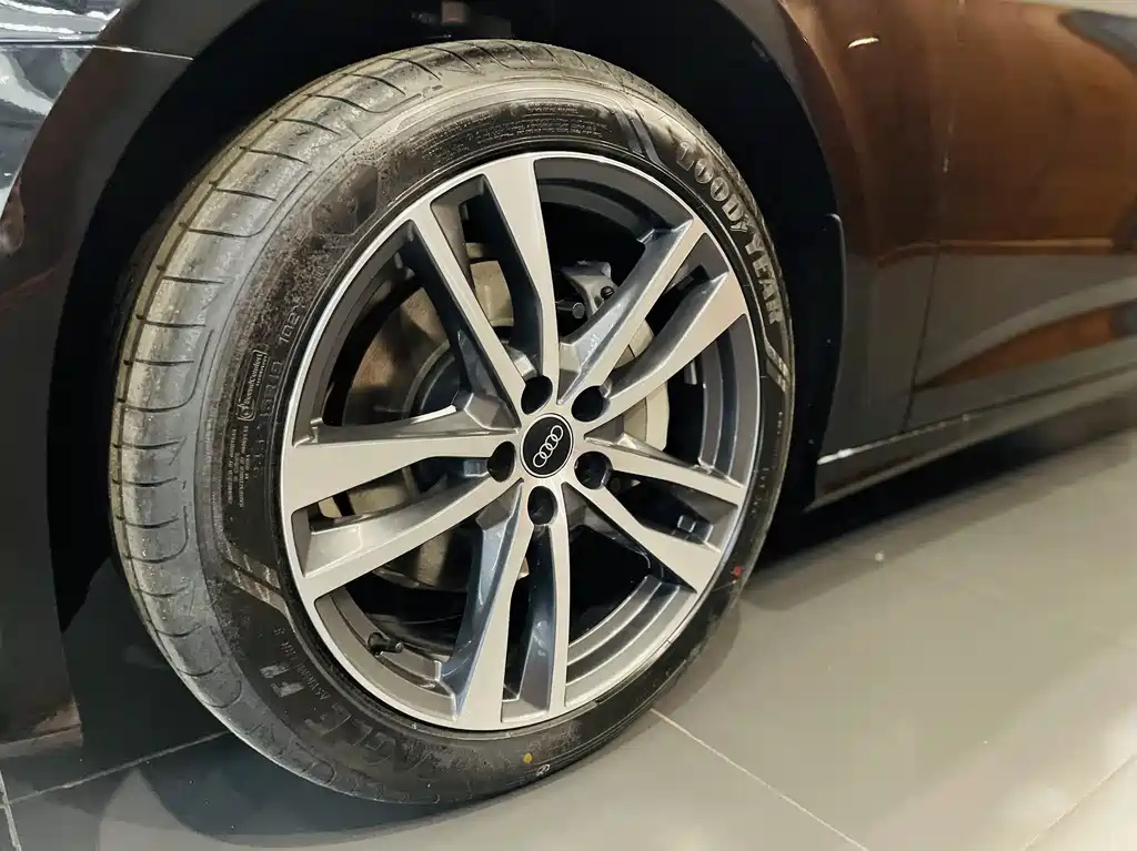 AUDI A6L 2023
