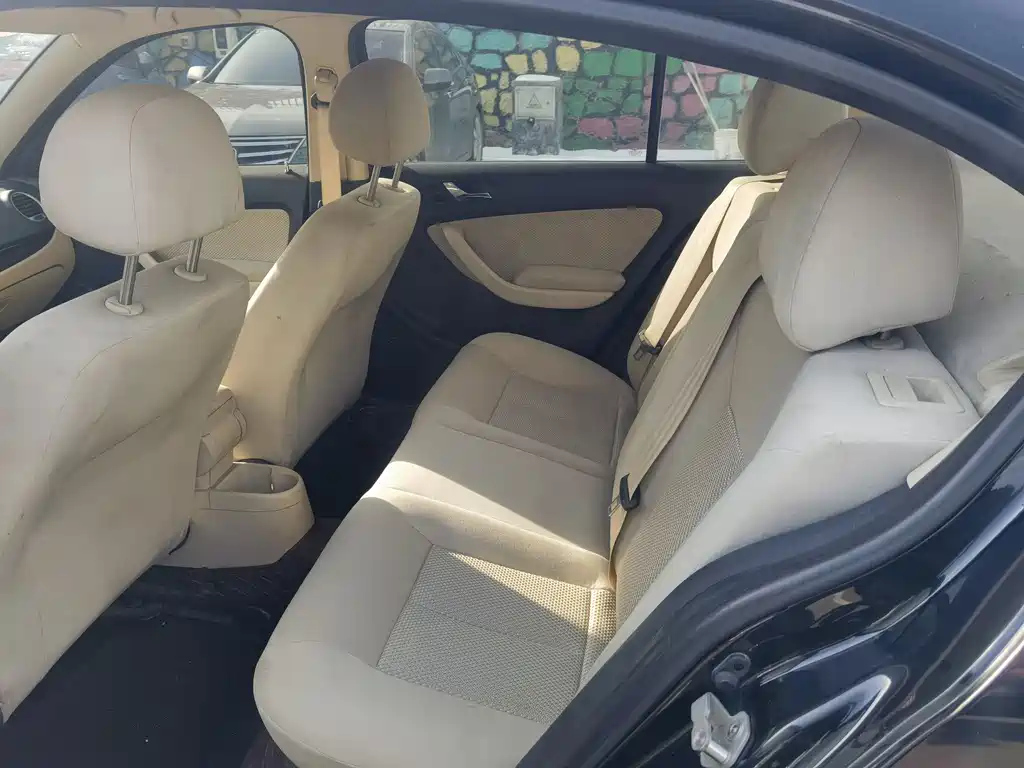 VOLKSWAGEN LAVIDA 2013