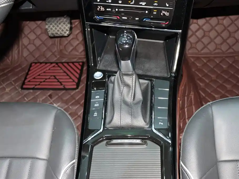 VOLKSWAGEN PASSAT 2022