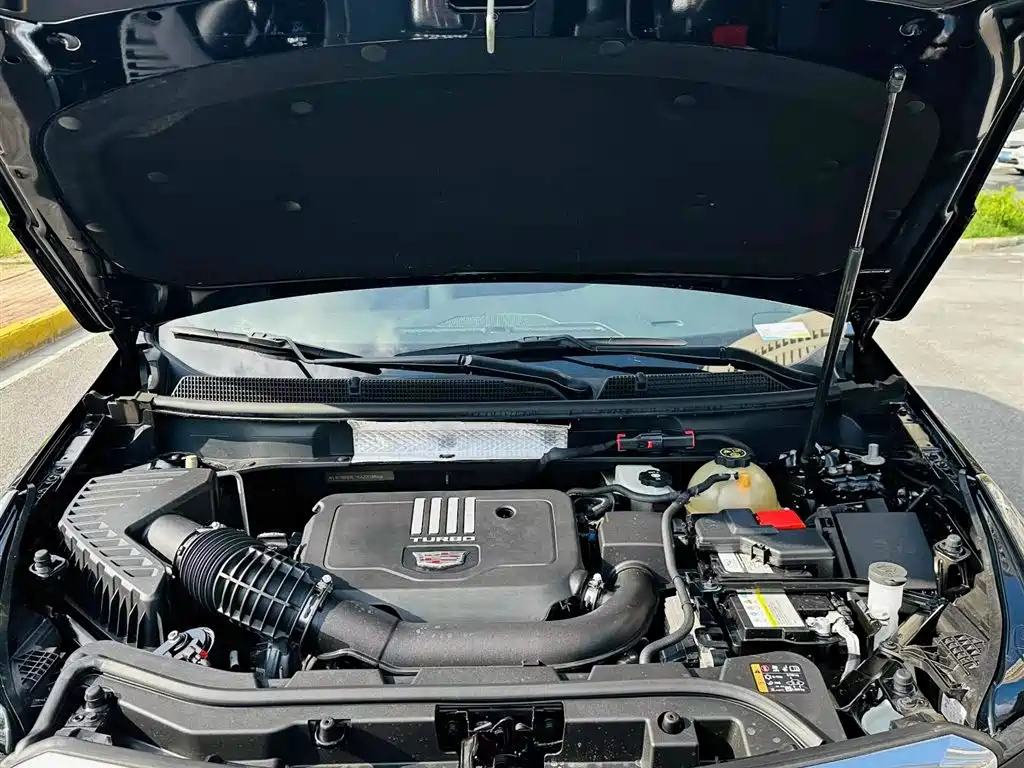 CADILLAC XT5 2021