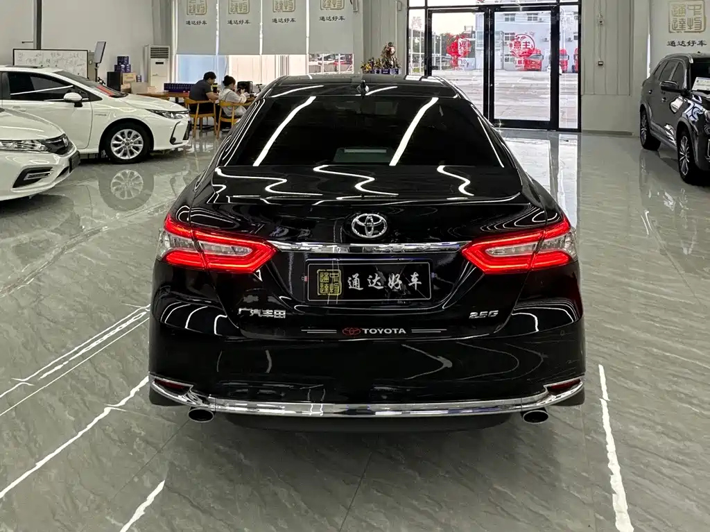 TOYOTA CAMRY 2024