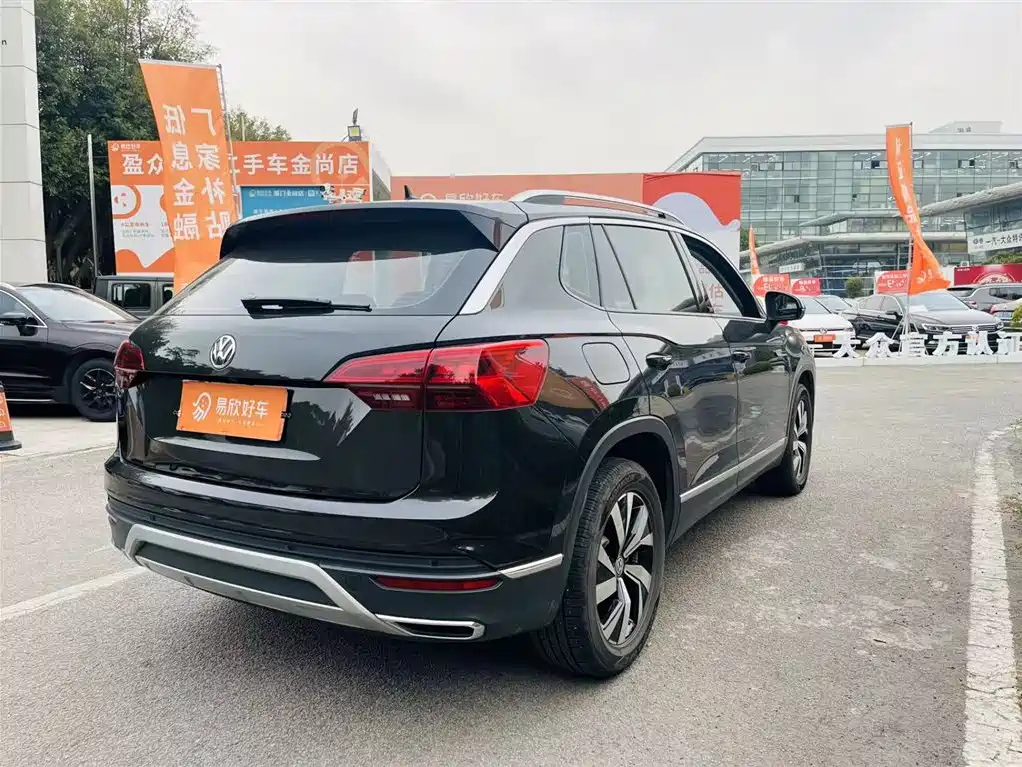 VOLKSWAGEN TAYRON 2022