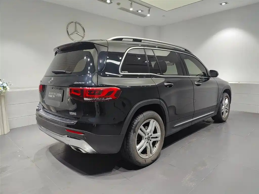MERCEDES BENZ GLB 2021
